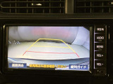 【バックカメラ】あると便利なバックカメラ装備!駐車時に後方がリアルタイム映像で確認できます。立体駐車場や夜間の車庫入れ時に大活躍!運転スキルに関わらず、今や必須となった装備ですね♪