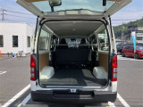 広々としたラゲージスペースを備えています。大きなものや長さのある荷物もしっかりと積み込めます。