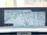 ●BMW純正ナビ:一体感のあるナビは、高級感ある車内を演出してくれます。Bluetooth再生などオーディオ機能も充実しておりますので、運転もより楽しめます♪