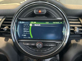 純正ナビが標準装備!!Bluetooth機能も付いておりますので、音楽再生も楽々です♪