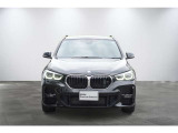 BMWのまさに「顔」ともいえる「キドニー・グリル」は、他の追随を許さない存在感を誇り、「キドニー・グリル」を見かけただけでBMWの風格を感じさせます!!