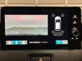 バックでの車庫入れも安心です! リアカメラが付いているバックモニター付のナビを装備しております。バンパーについているソナーや、操作線もついており距離感も画面から確認できます。