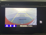 バックでの車庫入れも安心です! リアカメラが付いているバックモニター付のナビを装備しております。操作線もついており距離感も画面から確認できます。
