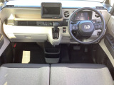 ミニバン並みの目線の高さなので前の見通しが良く運転しやすいです☆