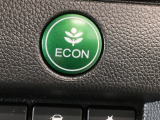 ★ECONスイッチ★ エコドライブを加速しよう!スイッチをONにすると、運転の仕方によるロスを抑え込み燃費をよくするようクルマが頑張ります(*^ー^*)燃費向上にチャレンジ♪