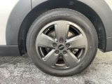 タイヤサイズは195/55R16です