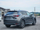【CX-5】上質感と精悍さを兼ね備え、ワイド感を強調した意匠。オールラウンドな機能美と品格、洗練されたデザイン。