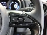 レーダークルーズコントロール(全車速追従機能付)付きです。車速に応じて追従支援してくれるので、ロングドライブも快適です。詳細は販売店スタッフまでおたずねください。