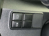 アイドリングストップ機能がついているので、停車時にエンジンを止めて燃料消費を抑えます。環境にもお財布に優しいですね♪