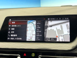 ●純正ナビ:一体感のあるナビは、高級感ある車内を演出してくれます。オーディオ機能も充実しておりますので、運転もより楽しめます♪