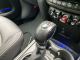 車両の詳細、ご質問につきましては、弊社営業スタッフまでお気軽にご連絡下さいませ。遠方のお客様には実車の詳細画像送信も承ります。