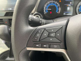 手元のスイッチでオーディオ操作出来ます☆視線をずらさなくて良いので安全運転にも一役かっていますね♪