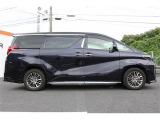 こだわりがあってなかなか気に入ったお車がないそこのお客様!全国のオークションからピッタリの1台を探すことが可能です。ぜひ一度お問い合わせください。