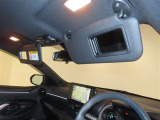 運転席・助手席バニティミラー&照明付サンバイザー