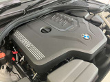 【ご納車前点検】BMW認定中古車は100項目の箇所を徹底的にチェック致します。機械的な箇所や電気系、コンピューターなどをご納車前に点検し、交換基準に達した部品は全て新品に修理返品した後にご納車致します。