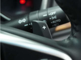 ◆パドルシフト装備◆オートマチック車でもミッション車のようなフィーリングを楽しめます。エンジンブレーキを使いたい時に役立ちます。