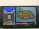 【全周囲カメラ】まるで上から車を見ている様に移ります☆縦列駐車や幅寄せ時に大活躍♪