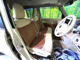 運転席シート廻りは使用感も少なく、良好な状態となっています。丁寧に使われていたことがよくわかりますね。
