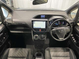視野も良く、運転しやすいコックピットです。
