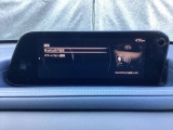 Apple Carplay・Android Auto対応!マツダ コネクト(コマンダーコントロール)でスマートフォンを操作して、通話、音楽を聴いたり、マップで目的地を調べることができます。