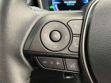 【ステアリングスイッチ】 ハンドルに音量やチャンネルを変更できるボタン付きです。極力ナビなどの脇見を減らせて便利です。
