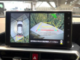 【パノラマモニター】専用のカメラにより、上から見下ろしたような視点で360度クルマの周囲を確認することができます☆死角部分も確認しやすく、狭い場所での切り返しや駐車もスムーズに行えます。