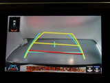 バックガイドモニターで、後方を確認しながら安心して駐車することができます。運転初心者も熟練者も必須の機能ですよ!