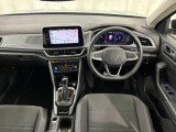 輸入車ならではの,細部まで作り込まれた,洗練されたデザインです。運転席からの視界は,店頭にてお客様ご自身の目でお確かめください.