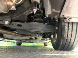 お車を安心してお乗りいただく為には、足回りの定期点検が欠かせません。サービスサポート(有償保証)では無料点検もご提供しており、安心のカーライフをお過ごしいただけるサポート体制が整っています。