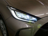 LEDヘッドライトです。デザイン性がよくとても明るいので、夜間の走行や悪天候でも安心です。しかも長寿命!