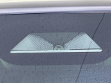 【ホンダセンシング】走行中に前方の車両等を認識し、衝突しそうな時は警報とブレーキで衝突回避と被害軽減をアシスト。より安全にドライブをお楽しみいただけます。
