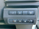 運転席右側に各種スイッチが集約されています!!