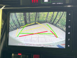 【バックカメラ】駐車時に後方がリアルタイム映像で確認できます。大型商業施設や立体駐車場での駐車時や、夜間のバック時に大活躍!運転スキルに関わらず、今や必須となった装備のひとつです!