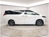 2022年にリニューアルオープンしたばかりの綺麗な店舗です!中古車はもちろん、新車も一緒にご検討いただけますので、お車をお探しの方は気軽にご来店ください♪