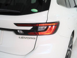 SUBARUのアイデンティティー、コの字型LEDテールランプ!