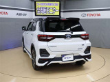 走りにこだわりながら収納力も持ち合わせたお車です。荷物を載せて軽快なドライブを楽しめますよ♪