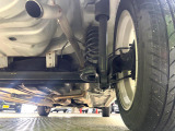 お車を安心してお乗りいただく為には、足回りの定期点検が欠かせません。サービスサポート(有償保証)では無料点検もご提供しており、安心のカーライフをお過ごしいただけるサポート体制が整っています。