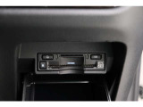 広がる運転支援サービスETC2.0搭載。全国の高速道路に設置されたITSスポットと双方向通信を図り、広域な道路交通情報や安全運転をサポートする情報を得て、音声やナビ画面上にタイムリーにお知らせします。