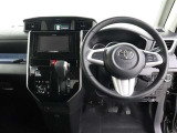 見通しのよいすっきりとした視界で、誰でも運転しやすいです。運転のしやすさは疲れにくさにも繋がりますよ♪