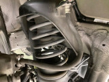 お車を安心してお乗りいただく為には、足回りの定期点検が欠かせません。サービスサポート(有償保証)では無料点検もご提供しており、安心のカーライフをお過ごしいただけるサポート体制が整っています。