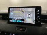 全方位モニターがついています! 車の周囲を360&deg;安全確認できるので、普段の駐車はもちろんの事、縦列駐車や幅寄せの際にも活躍してくれますよ。
