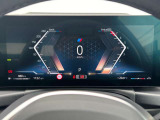 BMW/MINIを熟知したメカニックによる100項目の点検・整備を行います。不具合箇所、交換時期に達している部品に関しましては、全て当社負担で交換してからのご納車となります。