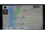 ディスプレイオーディオを装備。スマホとクルマをつなぐことで、これまでのナビに加えて、いろんなサービスが楽しめます。
