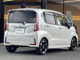 店舗にて現車の確認もいただけますので、お電話で在庫のご確認の上是非ご来店くださいませ。