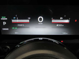 e-POWER専用メーターはモーター出力、エネルギーフロー表示、各種燃費表示機能、バッテリー残量、デジタル時計、航続可能距離、サービスインターバルなどが表示されます。 走行距離 189m