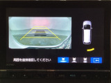 バックでの車庫入れも安心です!リアカメラが付いているバックモニター付のナビを装備しております。バンパーについているソナーや、操作線もついており距離感も画面から確認できます。
