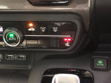 【運転席シートヒーター】スイッチを押せば、座面と背もたれで体を温めてくれます♪