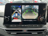 上から車を見下ろしたような画面が駐車をサポート、運転が苦手な方でも安心してお使い頂けます!!