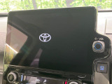 【10.5インチ ディスプレイオーディオ】大画面のディスプレイはAppleCarPlayやAndroidAutoが利用可能。大きな画面でスマホナビアプリ等が利用いただけます♪