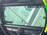●純正ナビ:一体感のあるナビは、高級感ある車内を演出してくれます。オーディオ機能も充実しておりますので、運転もより楽しめます♪